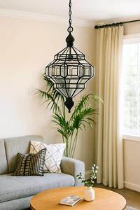 Lanterne suspendue en verre avec bordure en métal argenté géométrique, idéale pour l'entrée, le hall et la décoration d'intérieur de luxe, provenant d'Inde - Product Image 6