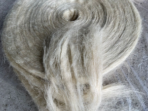 Filasse de jute 100 % naturelle brute, rouleau de fibre de jute biodégradable et écologique pour l'artisanat et l'usage textile - Product Image 3