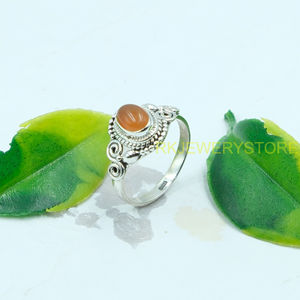 แหวนพลอยคาร์เนเลียนสีส้มธรรมชาติ เงินแท้ 925 แหวนทำมือแบบฝังขอบ วินเทจ โบโฮ เครื่องประดับสำหรับผู้หญิง - Product Image 2