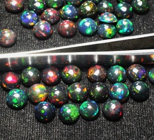 Opale noire naturelle d'Éthiopie, pierre précieuse en vrac, opale fumée, cabochon rond de 4 mm pour la fabrication de bijoux HASNAIN GEMS - Product Image 5