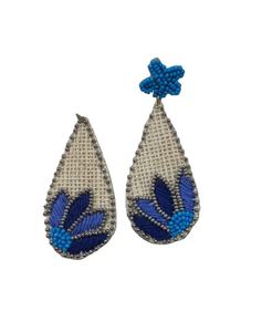 Boucles d'oreilles perlées de haute qualité clous brodés à la main avec forme d'ailes classique pour fête de mariage ou anniversaire - Product Image 2