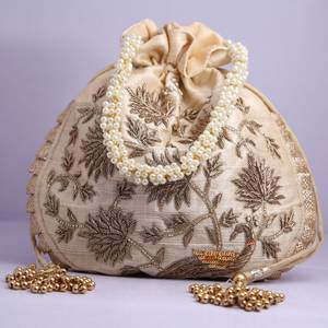 Sac Potli décoratif brodé à la main, sac à main Potli brodé au fil doré, sac Potli brodé Zari doré à prix avantageux - Product Image 5