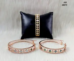 PULSERA DE MANO ELEGANTE Y CLASSY EN FORMA DE DIAMANTE DE MADRE DE PERLA Y AD PARA MUJER PARA LLEVAR EN OCASIONES TRADICIONALES Y DE NOCHE