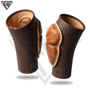 Genouillères en cuir de qualité supérieure, personnalisées, épaisses, offrant une protection contre les chocs, universelles, unisexes, avec fermeture à scratch. - Product Image 2