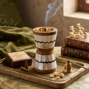 Quemador de incienso artesanal con incrustaciones de nácar y borde dorado, soporte aromático para uso en todas las estaciones, decoración para Ramadán y Eid. - Product Image 4