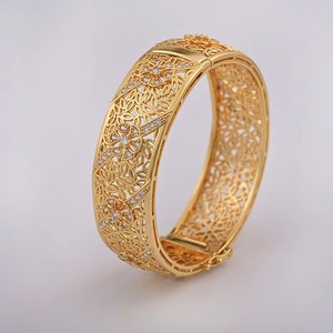 Vintage Women's Dubai Imitation Pearl Crystal Rhinestone Bridal Bangle Bracelet Set for <b>Wedding</b> Party - Product Image 2