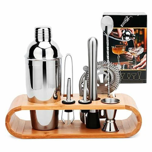 Juego Premium para Preparar Cócteles de Bambú con Coctelera de Acero Inoxidable, Colador, Jigger Medidor, Cuchara Mezcladora y Tapón para Botella - Product Image 3