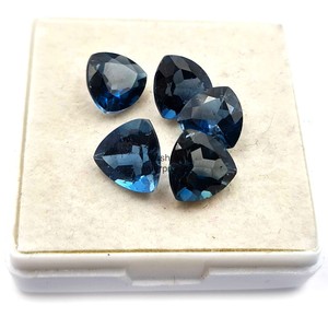 Topacio azul de Londres natural, corte trillón, piedras sueltas de 12 mm, cuentas facetadas de topacio azul para la fabricación de joyas, piedra de topacio azul genuina - Product Image 4