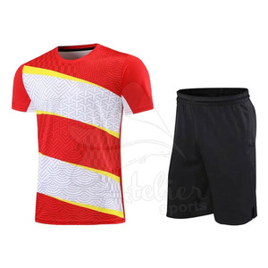 Ensemble d'entraînement de football durable, tissu respirant à séchage rapide, logo personnalisé, tenue d'équipe, équipement de performance sportive léger - Product Image 2