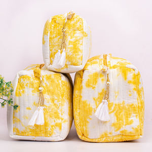 Wholesale Unique Printed Cosmetic Set Custom Cotton Makeup <b>Bag</b> Case Quilted <b>Travel</b> <b>Toiletry</b> Pouch Zipper Closer Washable Storage - Product Image 2