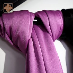 Hijab con estilo Ultimate Premium Buttery Soft Silky Smooth para mujer - Product Image 3