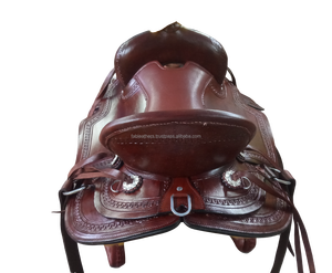 Sillín de carreras de barril occidental de cuero genuino hecho a mano con juego de tachuelas, lo mejor para carreras de caballos y cuerdas con juego de tachuelas - Product Image 1