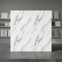 Autocollant pour carreaux de marbre imperméable à l'eau Matt Marble 30x30cm Design de salon auto-adhésif