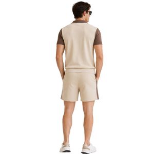 Ensemble polo et short pour homme beige et moka, poche contrastée, tenue décontractée d'été en deux pièces, logo personnalisé, vêtements de sport haut de gamme - Product Image 2