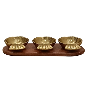 Ensemble de 3 plateaux de service pour fruits secs en marbre blanc avec base en bois, couvercle et poignées latérales, plateau à collation doré, vaisselle - Product Image 2
