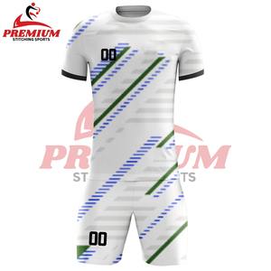 Uniforme con Logotipo Personalizado, Manga Corta, Color Sólido, Tela 100% Poliéster, Transpirable, Calidad Premium OEM, Camiseta de Fútbol para Hombre - Product Image 5