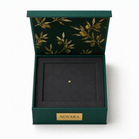 Boîte cadeau carrée rigide de luxe personnalisée, intérieur en velours avec feuille d'or, plaque gravée, fermeture magnétique, matériaux recyclés