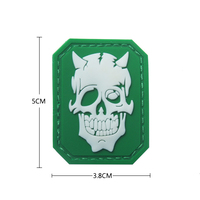Fournisseur de patchs en caoutchouc PVC de marque pour étiquettes de vêtements personnalisées, chapeaux, sacs, vestes, accessoires et commandes de marques privées