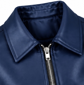 Chaqueta de Cuero Sintético Azul Marino para Mujer, Cuello Camisero, Cierre de Cremallera, Manga Larga, Estilo Motero - Product Image 6
