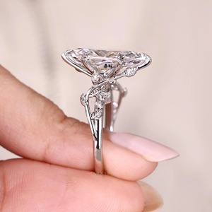 Bague de fiançailles de luxe en diamant de laboratoire Marquise néerlandaise de 5 carats, certifiée IGI, design inspiré de la nature, feuilles et branches, or massif 14K - Product Image 3