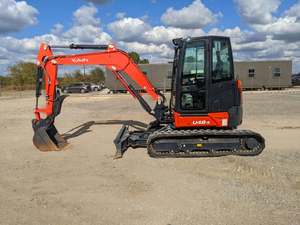 รถขุดขนาดเล็ก Kubota U48-5 แบบ Zero Tail Swing เครื่องยนต์ดีเซล 24 แรงม้า พร้อมเกียร์บ็อกซ์ประสิทธิภาพสูง ระบบ Open ROPS เบาะนั่งแบบสปริง - Product Image 4