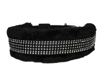 Fournisseur de colliers pour chien en nylon doublés de fourrure, accessoires pour animaux de compagnie de qualité supérieure avec anneau en D robuste et pierres, de Divine International.