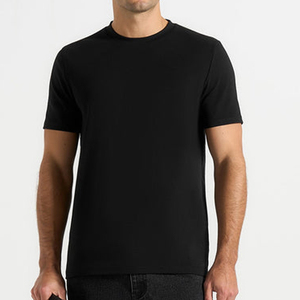 Camiseta de Hombre Negra de Manga Corta con Cuello Redondo, Corte Regular, de Algodón Jersey, Color Sólido, Diseño Tejido - Product Image 1