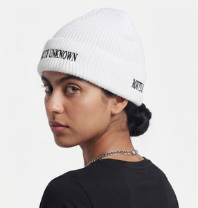 Bonnet en polaire premium pour femme, broderie personnalisée, chapeau d'hiver OEM ODM, bonnet d'hiver 100% laine, fabricant de bonnets pour femmes - Product Image 6