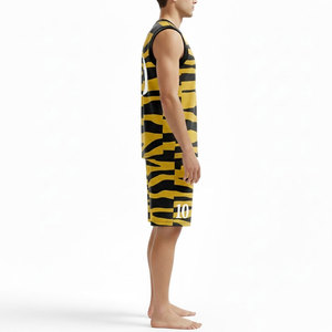 Uniforme de basket-ball de bonne qualité, séchage rapide, uniforme de basket-ball pour hommes, short à manches courtes, uniforme d'équipe de basket-ball - Product Image 4