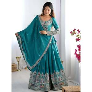 Lehenga Choli de Seda Crepé con Bordado Dori en Verde Azulado para Vestir en la Noche de Forma Festiva - Product Image 3