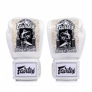 ถุงมือชกมวย Fairtex สีแดง คุณภาพพรีเมียม หนังแท้ น้ำหนักเบา กันน้ำ แบบผูกเชือก สำหรับฝึกซ้อมและแข่งขัน MMA มวยไทย - Product Image 4