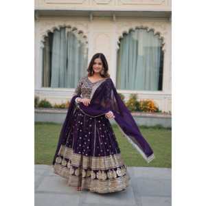Conjunto Lehenga Choli Purple de Diseñador para Mujer - Product Image 3