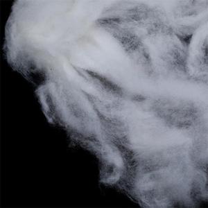 Lana de Oveja y Cabra Súper Suave de 15-17.5 micras, 100% Fibra de Cachemira - Product Image 3