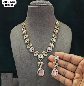 Élégant ensemble collier et pendentif en rubis rouge taille poire, plaqué or jaune, bijoux de mariage de luxe blancs pour femme, serti griffe - Product Image 5