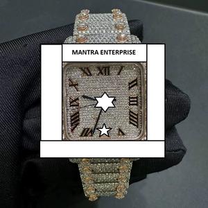 Reloj de Lujo de Acero Inoxidable Analógico con Movimiento Mecánico ETA, Diseño Completamente Adornado con Diamantes Moissanite para Uso Deportivo y Empresarial - Product Image 1