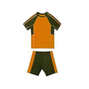 Ensemble de bain vert olive pour garçons avec short de protection anti-UV imprimé poissons et chapeau, tenue décontractée - Product Image 4