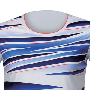 Tenue de tennis athlétique personnalisée pour homme, haut à manches courtes et short, vêtements de sport respirants et extensibles à séchage rapide pour l'entraînement - Product Image 6