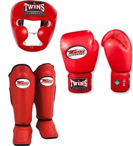 Ensemble d'entraînement de boxe thaïlandaise Twins en cuir de vachette véritable, comprenant des gants de boxe, un protège-tête et des protège-tibias, OEM, marque privée Winning boxing - Product Image 5