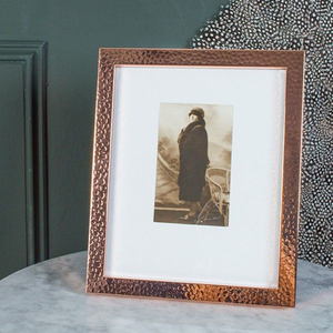 Luxury <b>Gold</b> Chain Link Metal Photo <b>Frame</b> High-Gloss Modern Chic <b>Picture</b> <b>Frame</b> For Tabletop Home Decor And Elegant Wedding Gift - Product Image 6