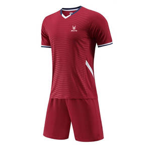 Uniforme de Fútbol de Diseño Nuevo Fabricado en Pakistán, Uniforme de Fútbol con Logotipo Personalizado, Uniforme de Fútbol Resistente - Product Image 1