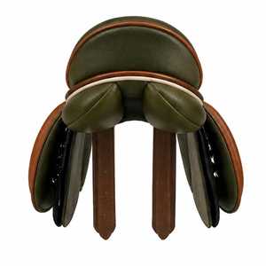 Silla de montar inglesa de cuero verde oliva y marrón, hecha a mano, de cuero genuino para equitación. - Product Image 5