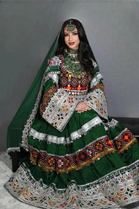 Vestido Estilo Kuchi Afgano Verde Brillante con Bordado Geométrico de Espejos Coloridos, Joyería Plateada Tradicional y Falda Larga Fluida - Product Image 4