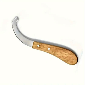 Couteau de fermeur de sabots haut de gamme - Manche ergonomique en bois pour un traitement efficace des infestations des sabots - Product Image 6