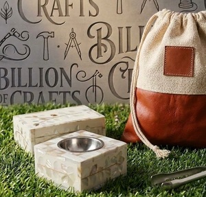 Juego de quemador de incienso de lujo con incrustaciones de MOP, caja de almacenamiento, pinzas metálicas y bolsa de transporte. - Product Image 1