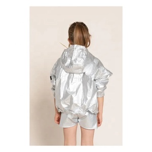 Chaqueta Corta con Capucha Metálica Brillante para Mujer, Estilo Costas Orientales, de Poliéster Plateado Reflectante, para Halloween, Carnaval y Espectáculos - Product Image 2