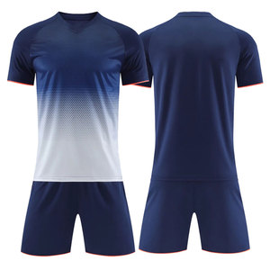 Vêtements de sport personnalisés en gros, uniforme de football pour hommes, vêtements de sport 100% polyester, uniforme de football pour adultes toutes saisons, sublimation - Product Image 4