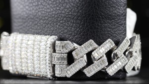 Pulsera de eslabones cubanos con moissanita de corte baguette y redondo en plata 925 - Product Image 5