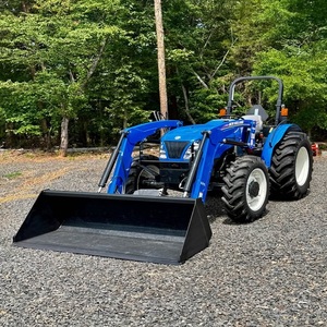Tractor New Holland Workmaster 60, Potente Máquina Agrícola con Rendimiento Confiable para Trabajo de Campo y Operaciones Pesadas - Product Image 6