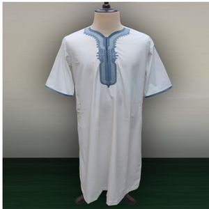 Thobe islamique marocain de qualité supérieure, vert teinté, brodé sur mesure, en coton respirant, pour la prière et le quotidien, pour hommes. - Product Image 6