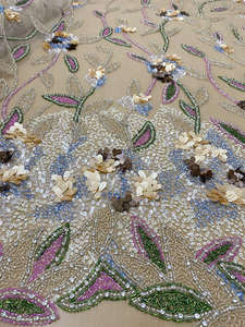 Tissu en maille brodé de fleurs 3D perlées de qualité supérieure, tulle floral à sequins en gros pour marques de mode de luxe et usines de robes - Product Image 2